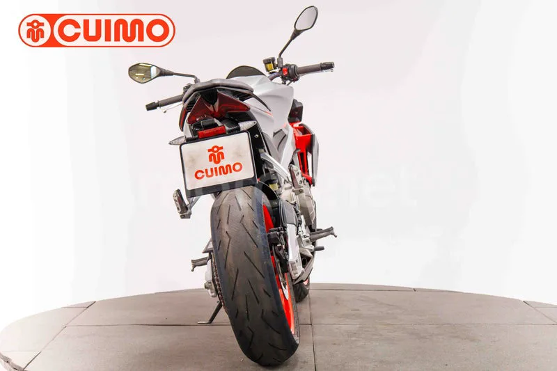 Aprilia Tuono 660 - Vista 5