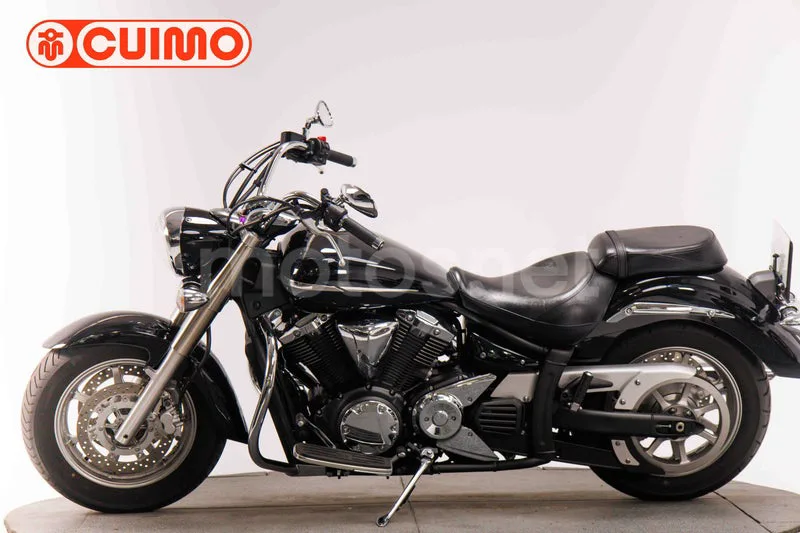Yamaha XVS1300A Midnight Star - Vista 11