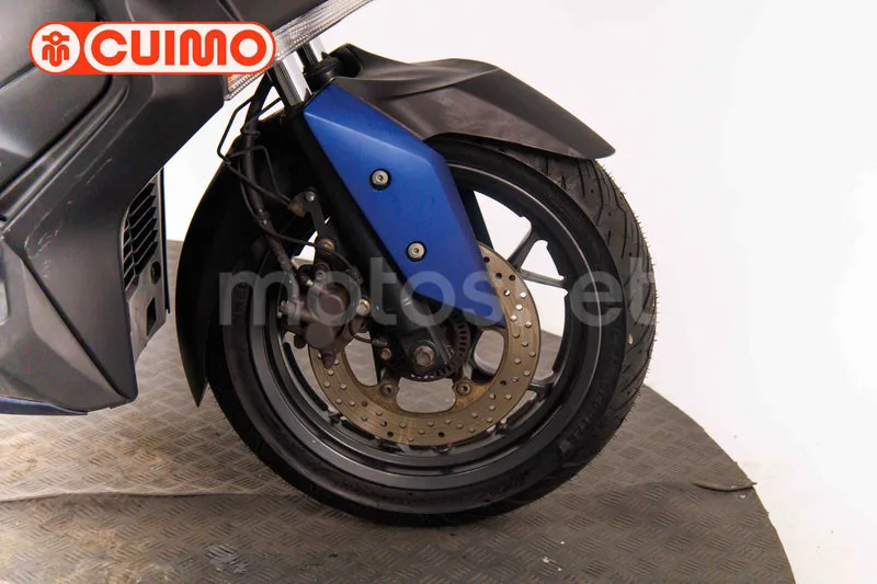 Yamaha XMAX 125 - Vista 13