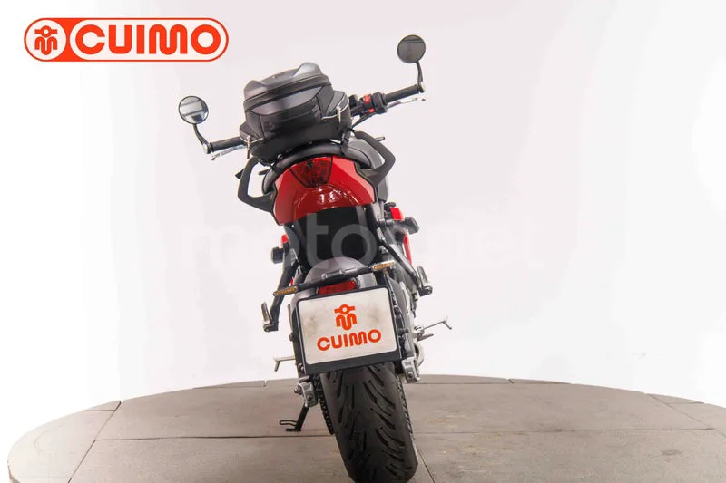 Triumph Trident 660 - Vista 7
