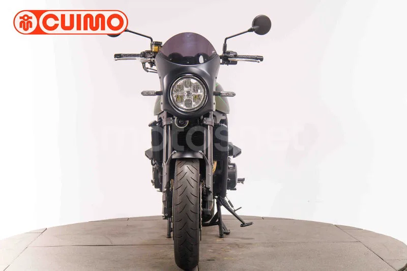 Kawasaki Z900RS - Vista 10