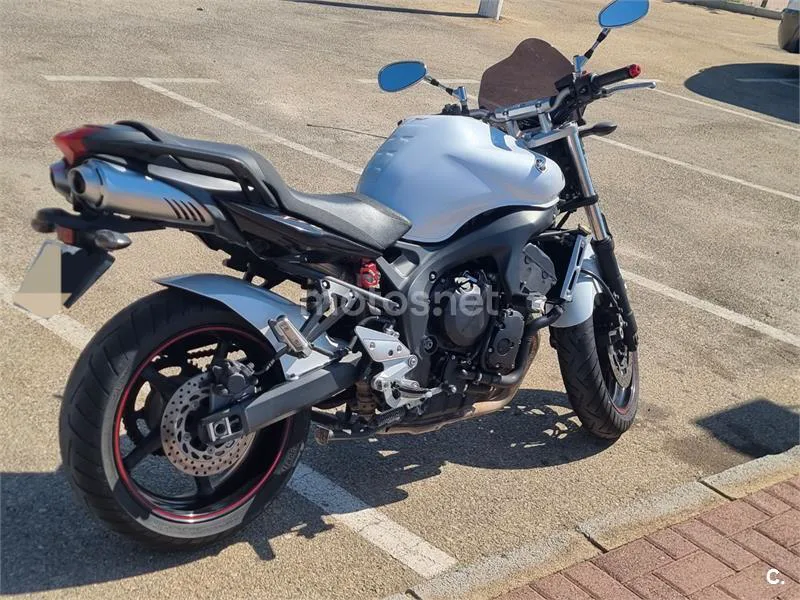 Yamaha FZ6 S2 - Vista 6