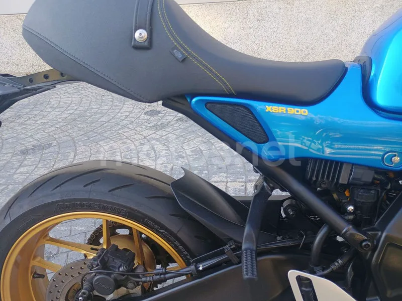 Yamaha XSR900 - Vista 12