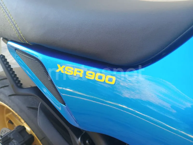 Yamaha XSR900 - Vista 9