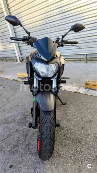 Yamaha MT-07 - Vista 6