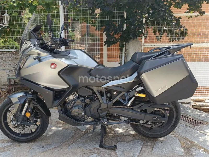 Honda NT1100 - Vista 3