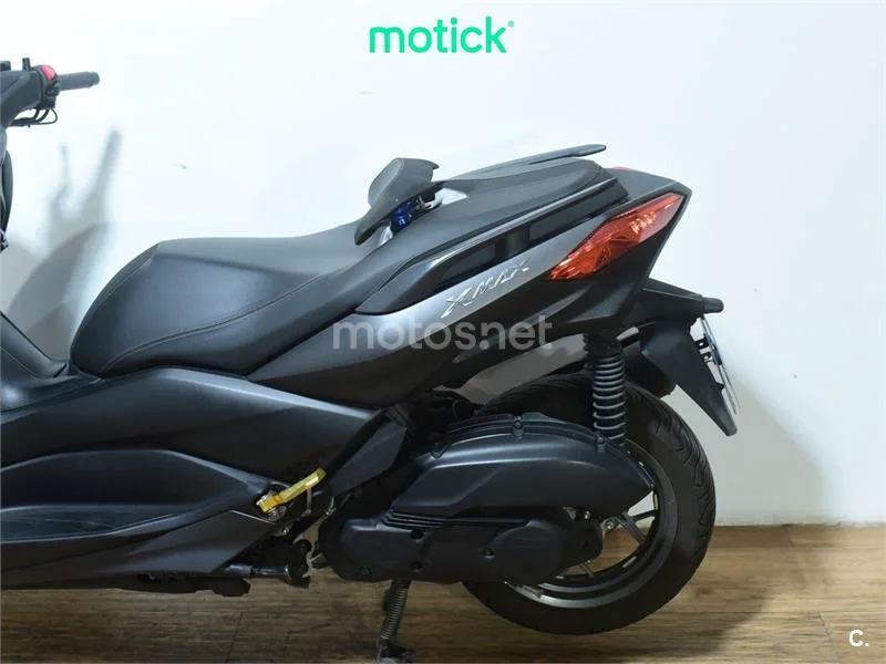 Yamaha XMAX 125 - Vista 9