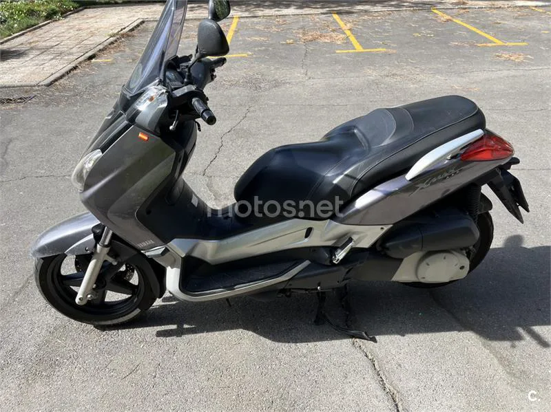 Yamaha XMAX 250 - Vista 3