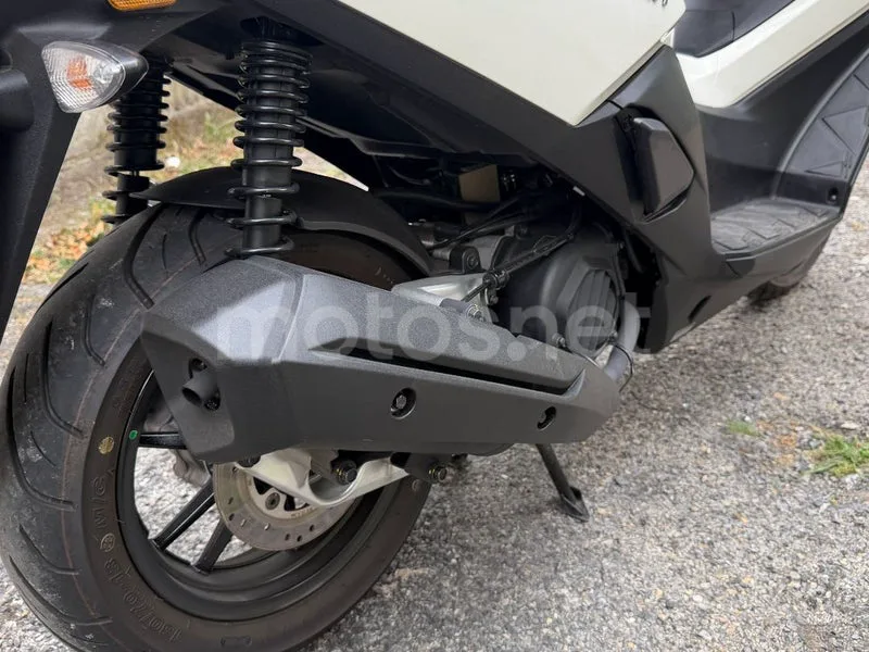 Kymco Sky Town 125 - Vista 5