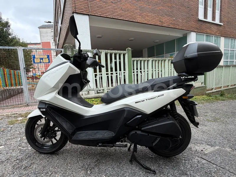 Kymco Sky Town 125 - Vista 8