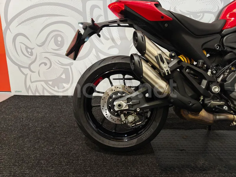 Ducati Monster - Vista 12