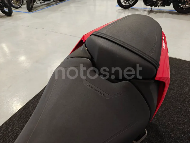 Ducati Monster - Vista 13