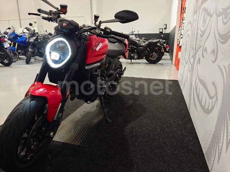 Ducati Monster - Vista 6