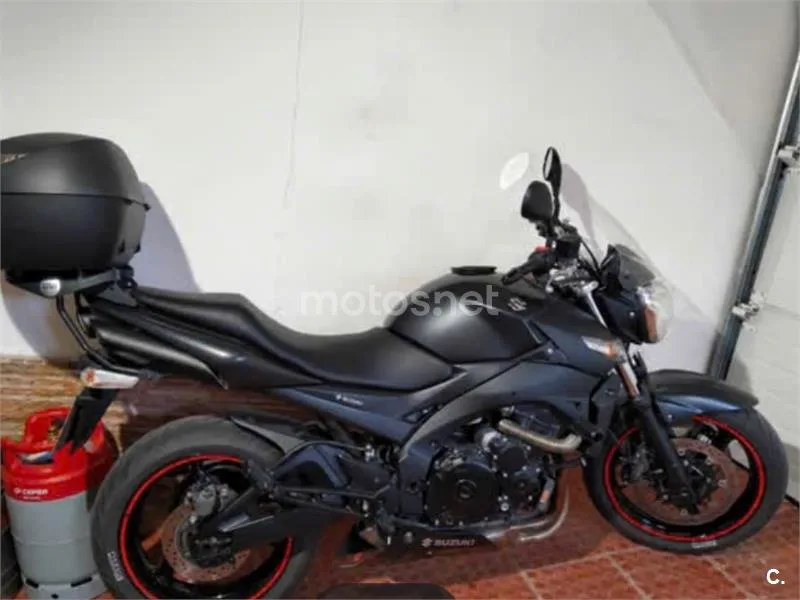 Suzuki GSR600 - Vista 1