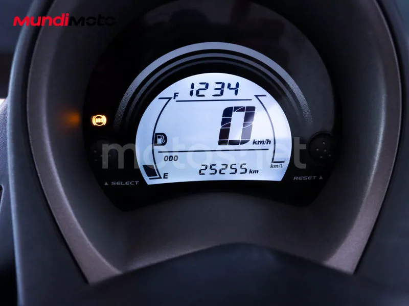 Yamaha NMAX - Vista 12