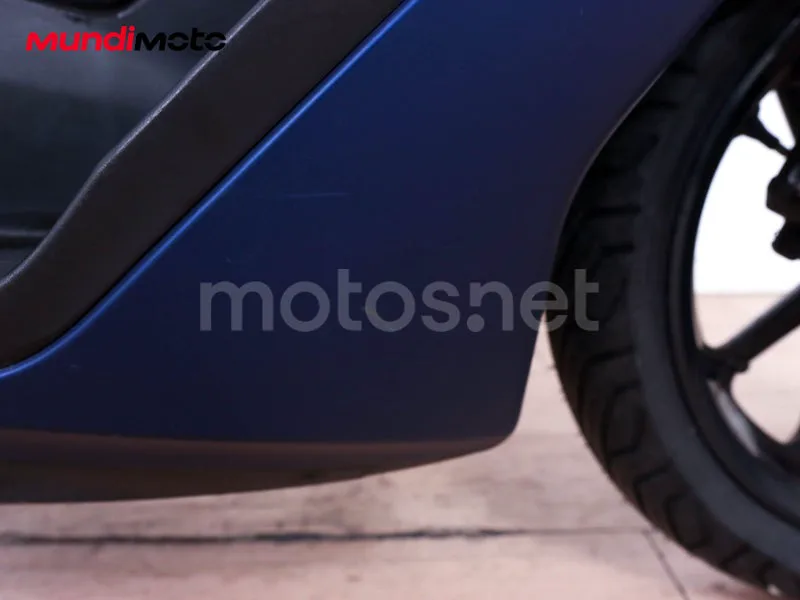 Yamaha NMAX - Vista 18
