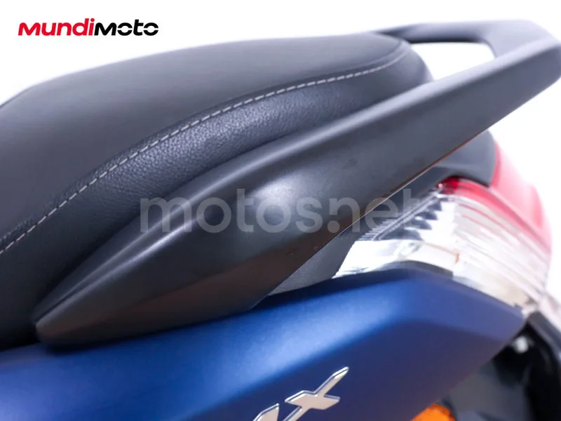 Yamaha NMAX - Vista 28