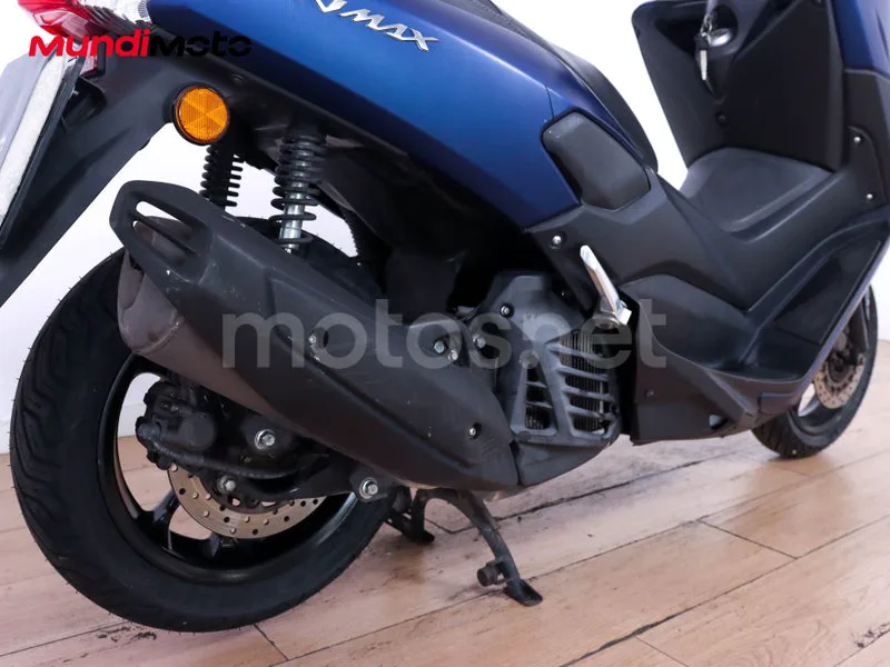 Yamaha NMAX - Vista 4