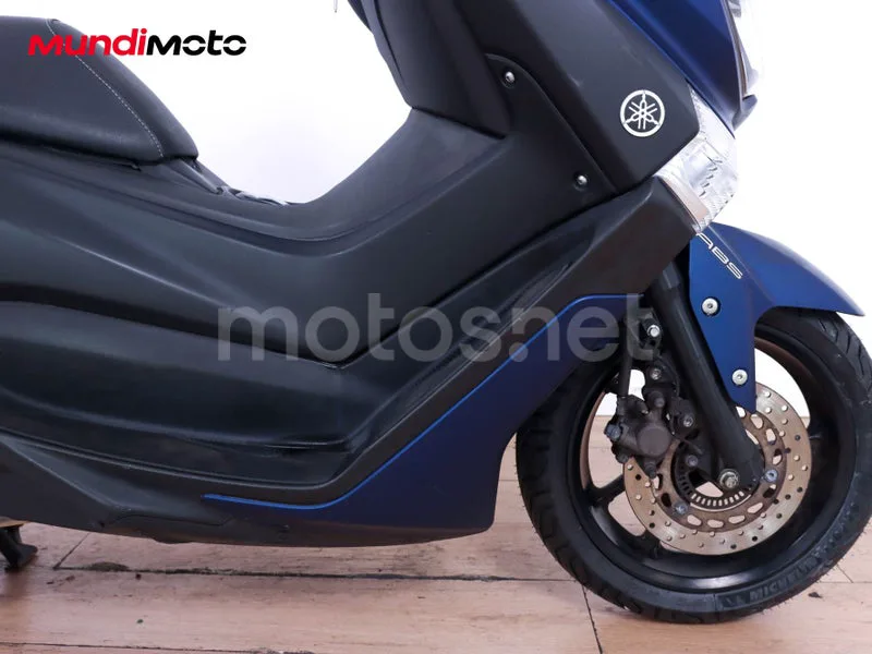 Yamaha NMAX - Vista 52
