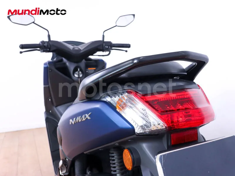 Yamaha NMAX - Vista 9