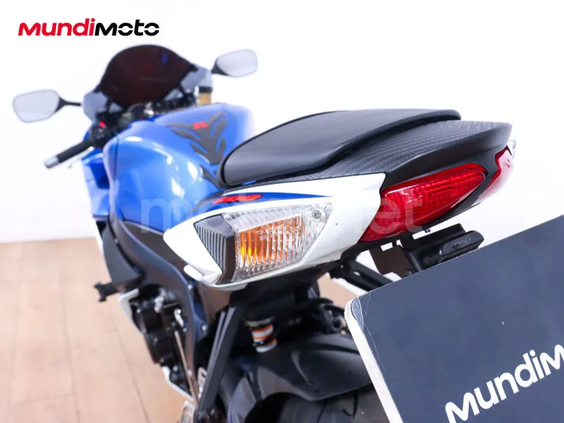 Suzuki GSX-R600 - Vista 9