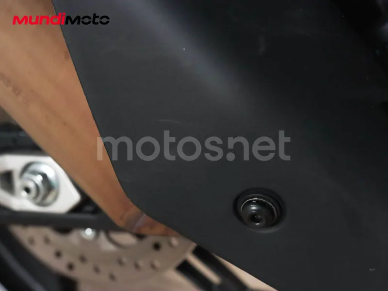 CFMOTO 250NK - Vista 13