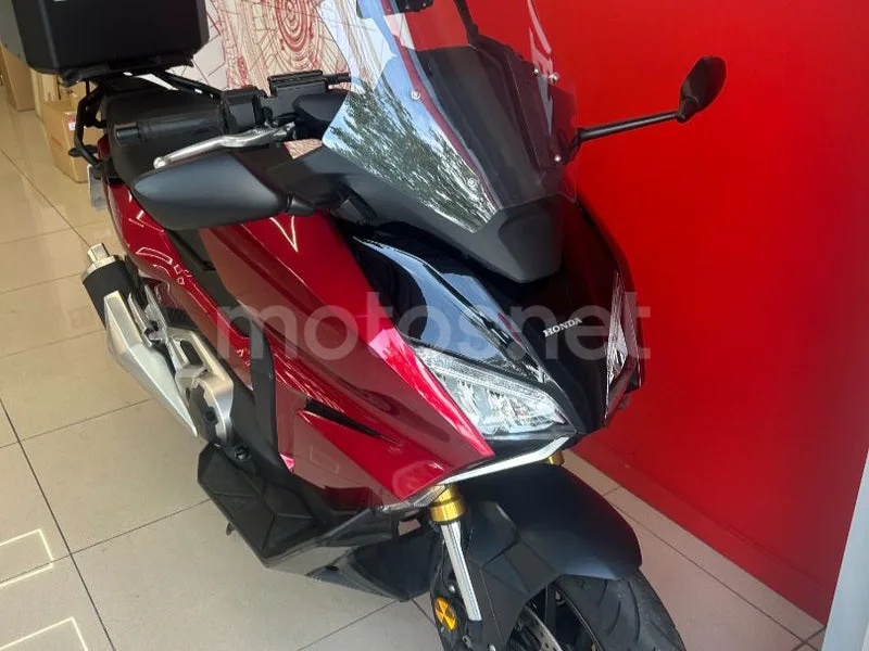Honda Forza 750 - Vista 6