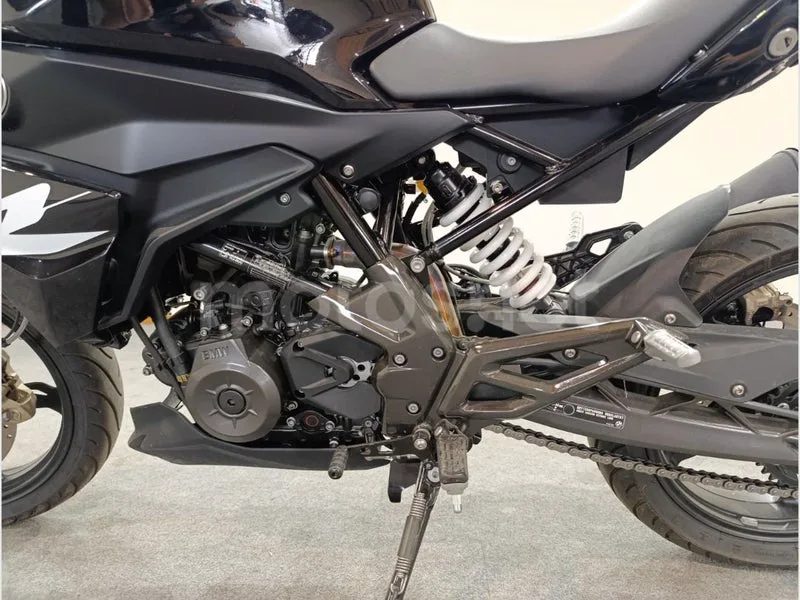 BMW G 310 R - Vista 6