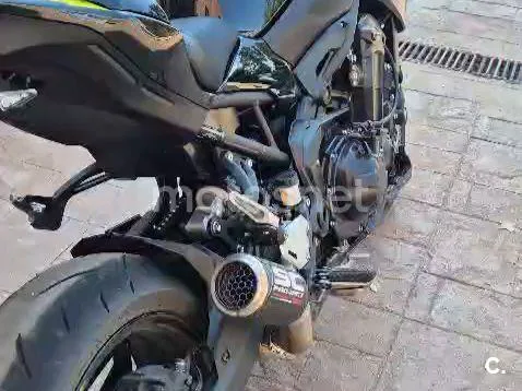 Kawasaki Z900 - Vista 3