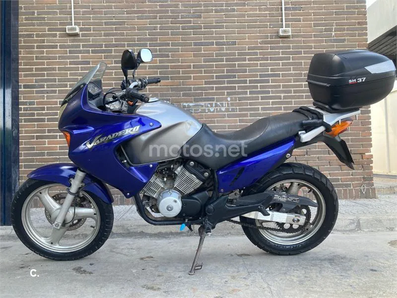 Honda XL125V Varadero 1700 € 2005 Alicante - 1