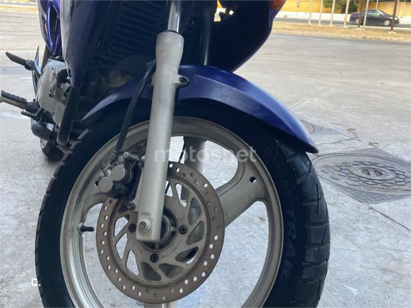 Honda XL125V Varadero - Vista 6
