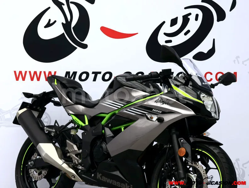 Kawasaki Ninja 125 - Vista 4
