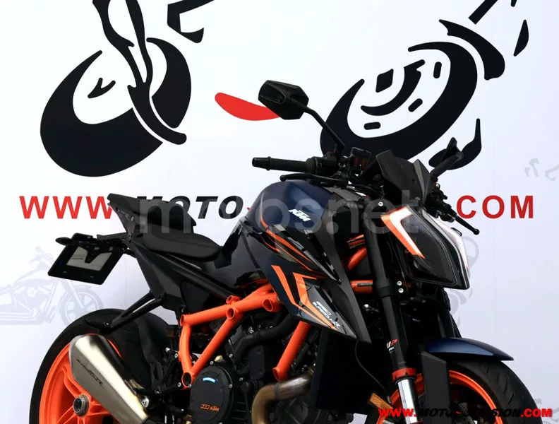 KTM 1290 Super Duke R - Vista 4