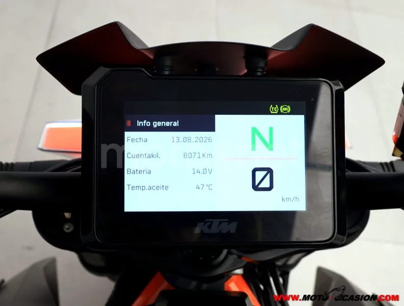 KTM 1290 Super Duke R - Vista 6