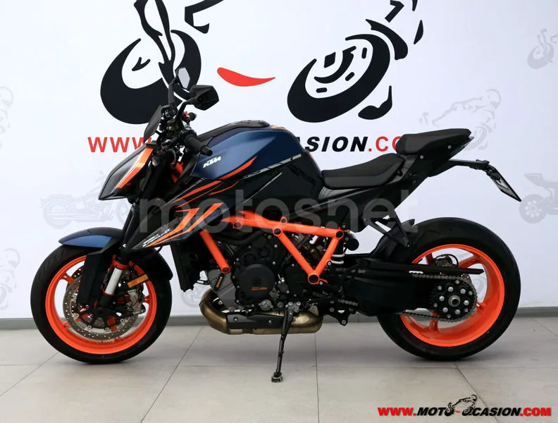 KTM 1290 Super Duke R - Vista 7
