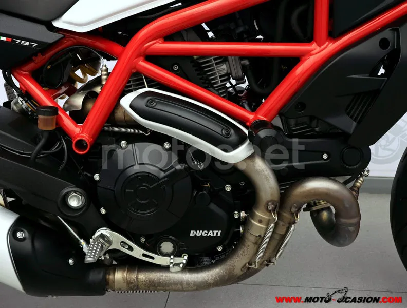 Ducati Monster 797 - Vista 5