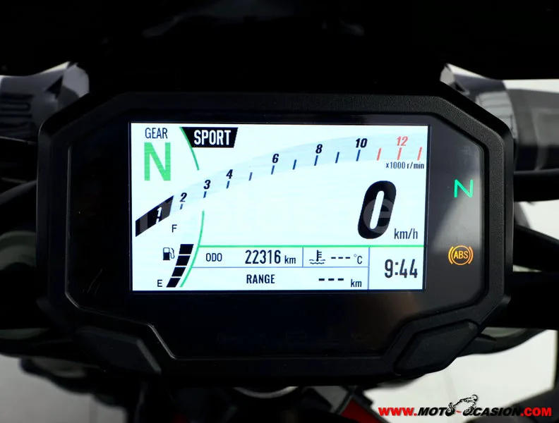 Kawasaki Z900 - Vista 6