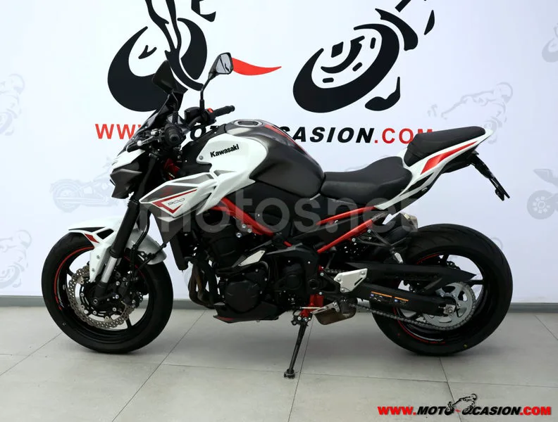 Kawasaki Z900 - Vista 7