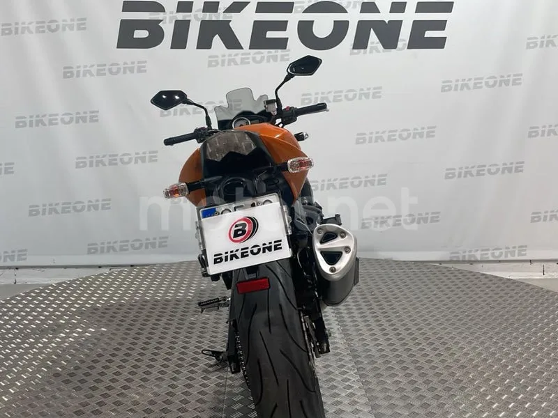 Kawasaki Z750 - Vista 6