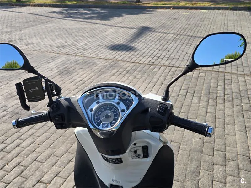 Honda SH125i - Vista 8