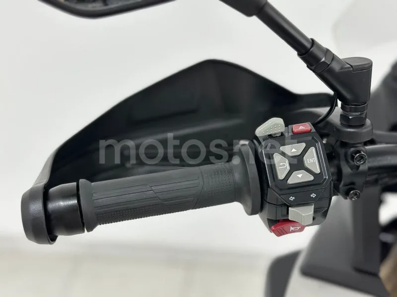 Voge 900DSX - Vista 31