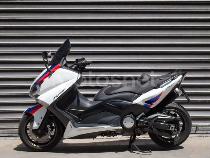 Yamaha TMAX 530 - Vista 11