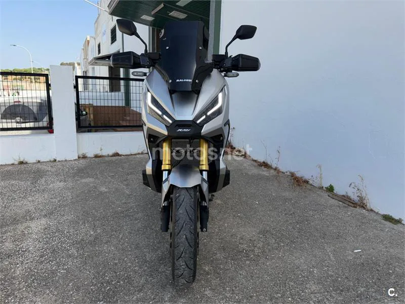 Honda X-ADV - Vista 6
