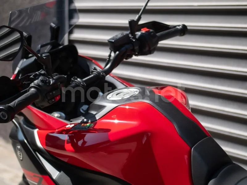 Yamaha Tracer 7 - Vista 19