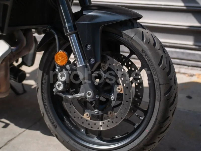 Yamaha Tracer 7 - Vista 4