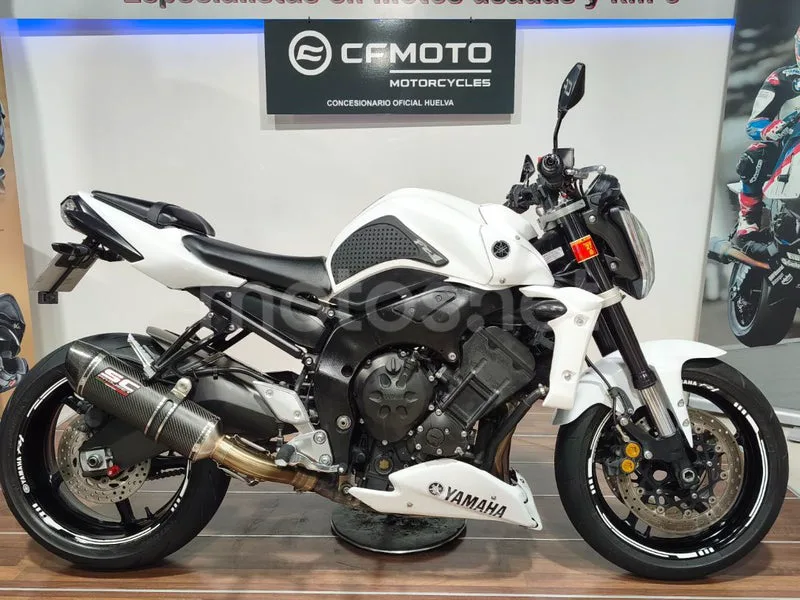 Yamaha FZ1 - Vista 3