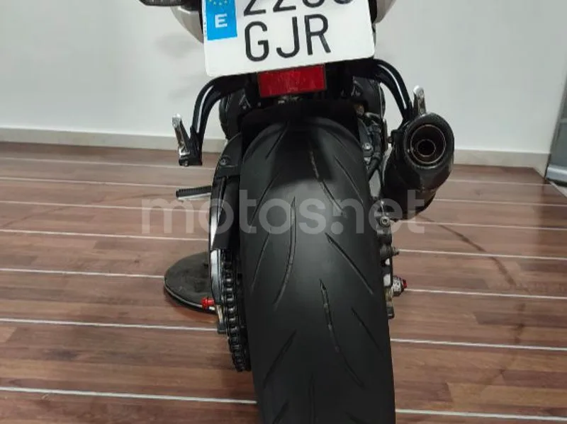 Yamaha FZ1 - Vista 24
