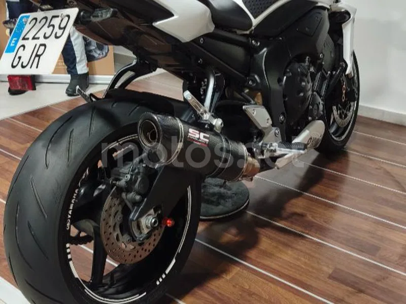 Yamaha FZ1 - Vista 26