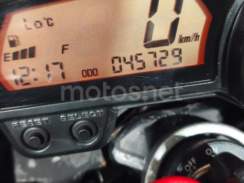 Yamaha FZ1 - Vista 32