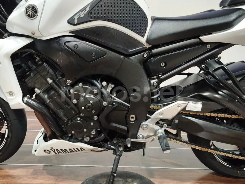 Yamaha FZ1 - Vista 5